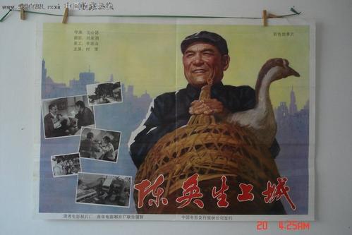 结婚房产证加女方名字离婚怎么分